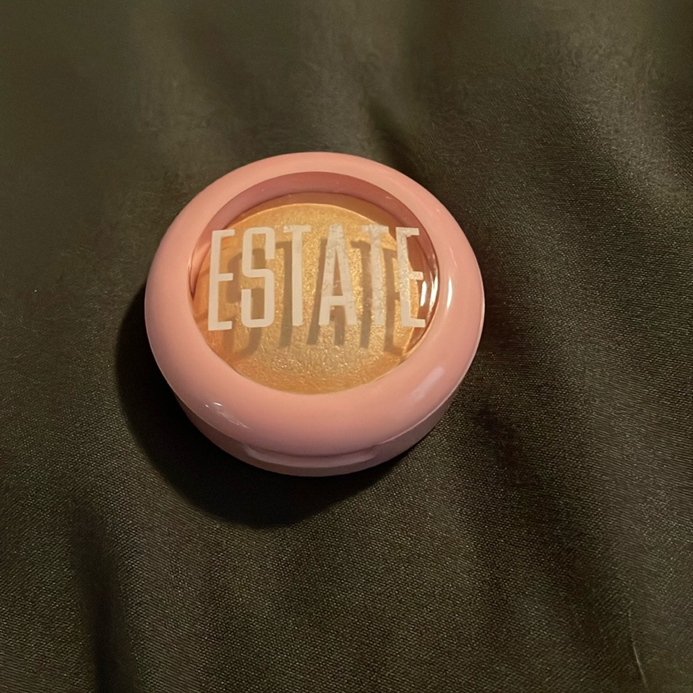 Estate highlighter in colour lit
